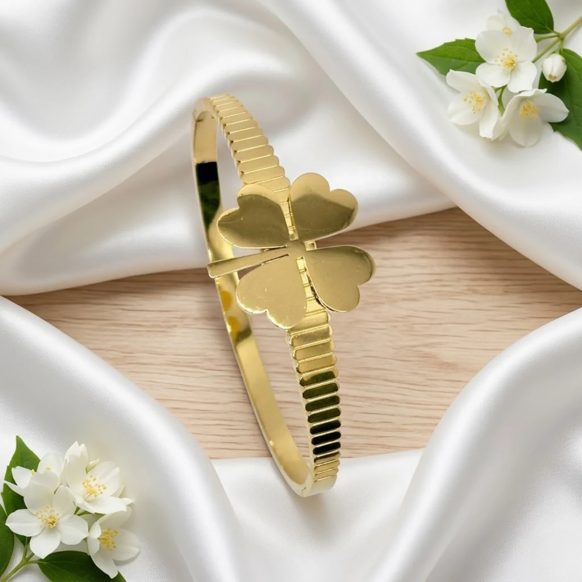 Gold Four-Leaf Clover Bangle Bracelet | Lucky Charm Cuff | Zeray - Image 2